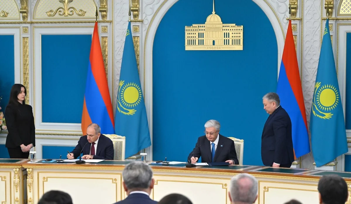 Қазақстан мен Армения Ақордада он бес түрлі құжатқа қол қойды