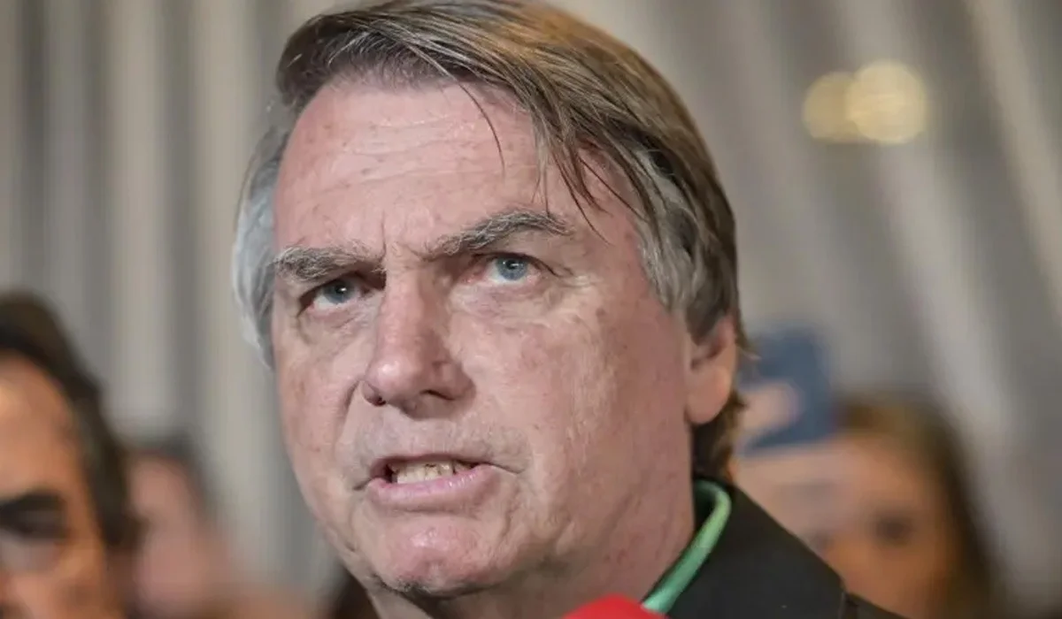 Бразилияның экс-президенті Жаир Болсонару түрмеде жазасын өтеуді бастады