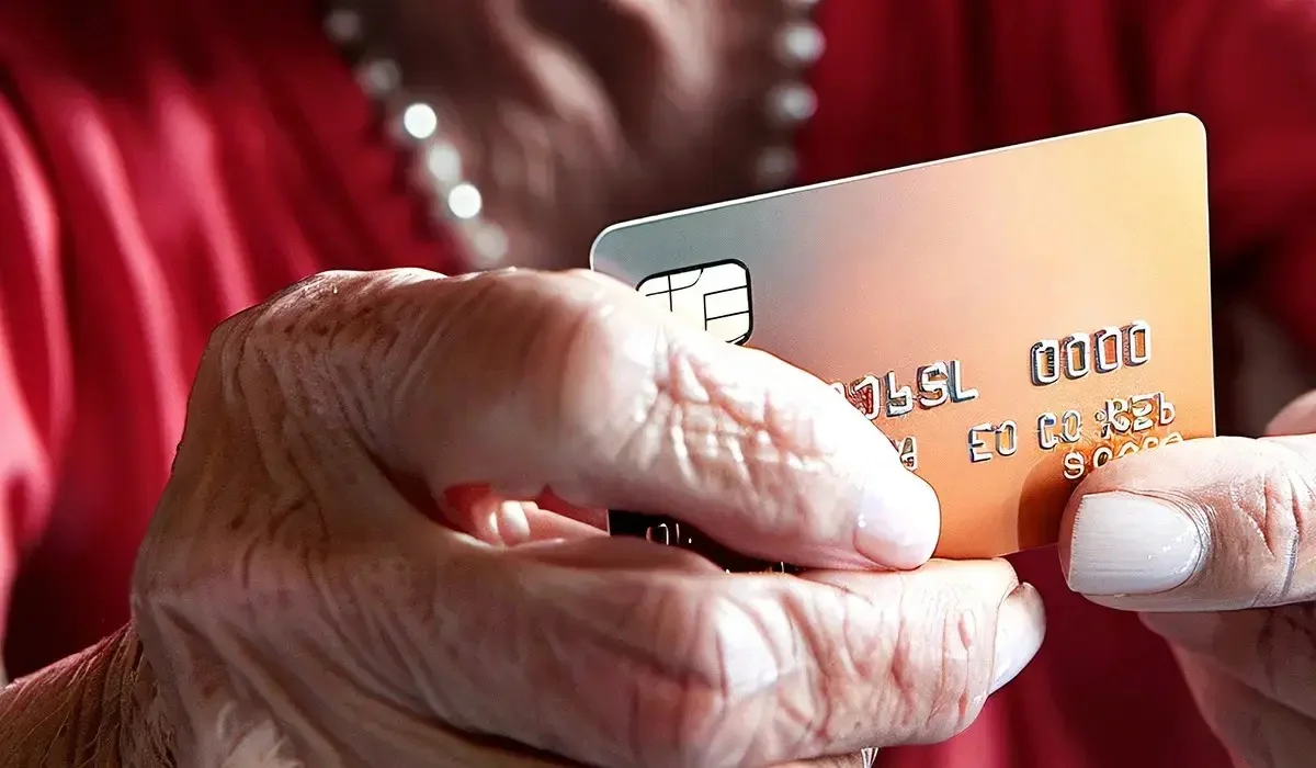 Италияда анасының мәйітін 3 жыл бойы үйінде жасырып, зейнетақысын алған ер адам ұсталды