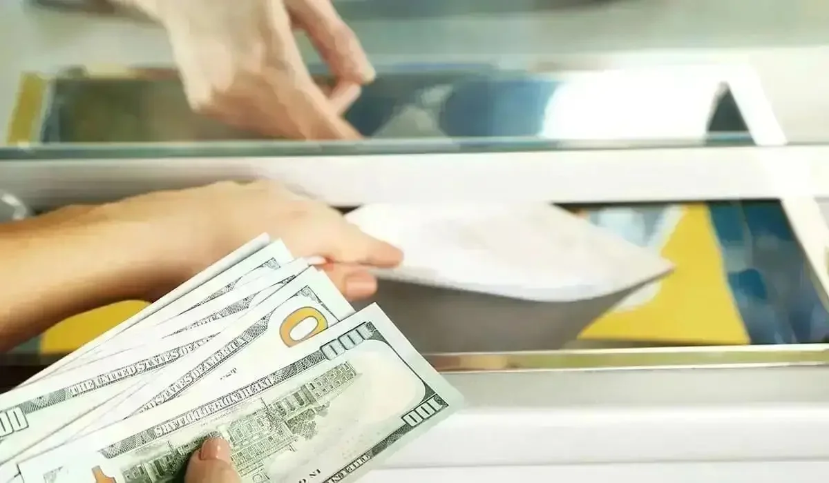 Қазақстанда доллар бағамы 516 теңгеге дейін түсті