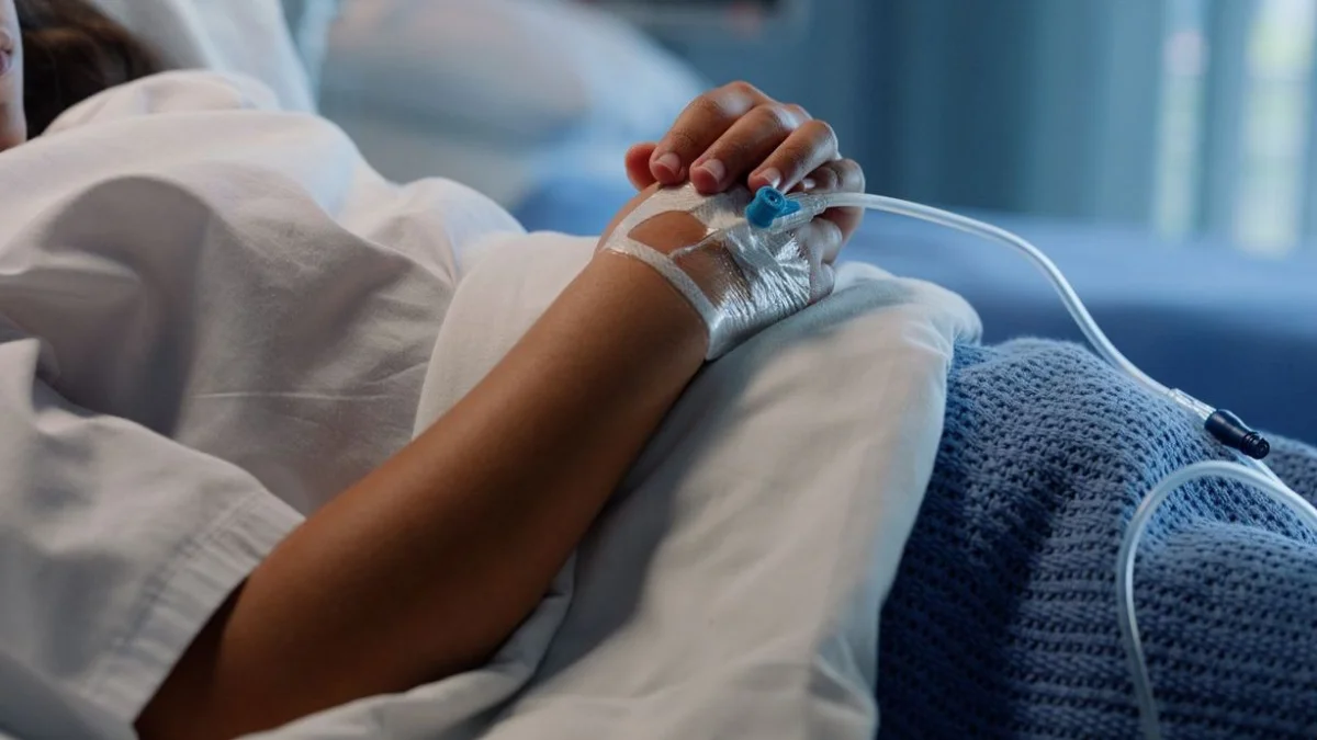 Ақтөбеде көлік қағып кеткен 7 жасар бала бірнеше аптадан соң көз жұмды