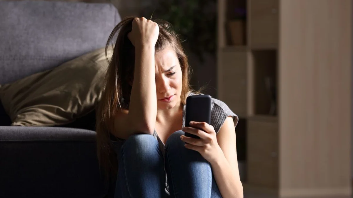 Атырау облысында банк шотын есірткі сатушыларға берген бойжеткен 7 жылға сотталуы мүмкін