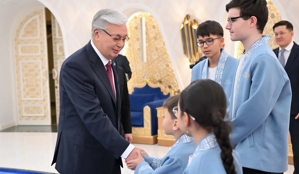 Тоқаев әлем чемпионы атанған жас шахматшыларға ақыл-кеңесін айтты