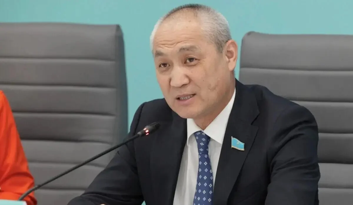 «XXI ғасырда мәліметтер қолмен жиналады, станциялар тозған»: депутат су бассейндерінің ахуалын айтты