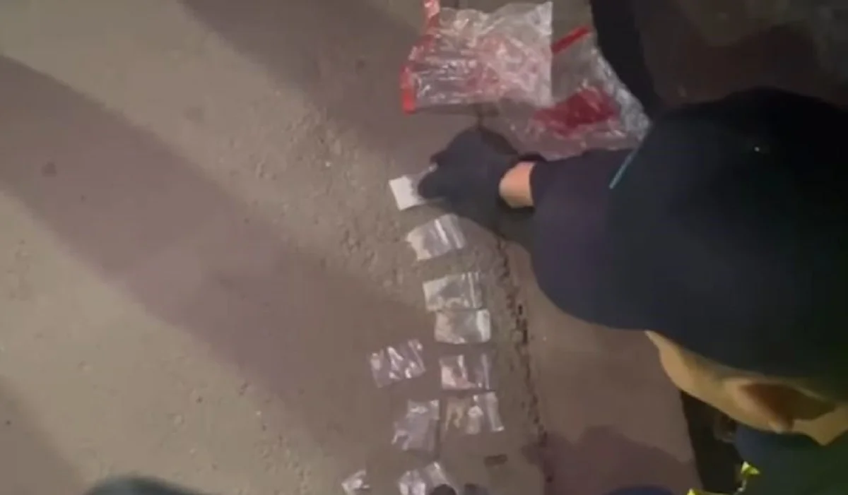 Алматыда есірткі желісі анықталды: қаптаушы, курьер, қоймашы қолға түсті