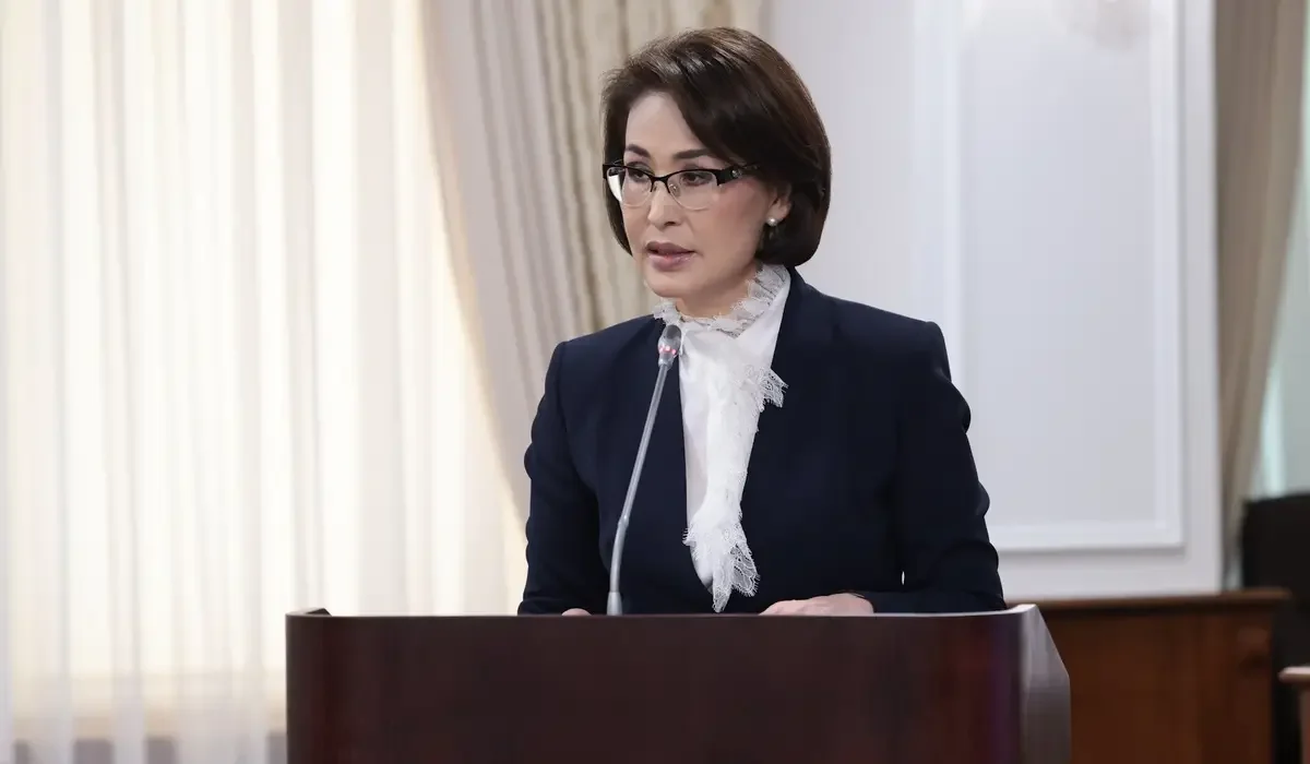 «Астанаға жеткізілді»: министр жезқазғандық қыздың жағдайы ауыр екенін айтты