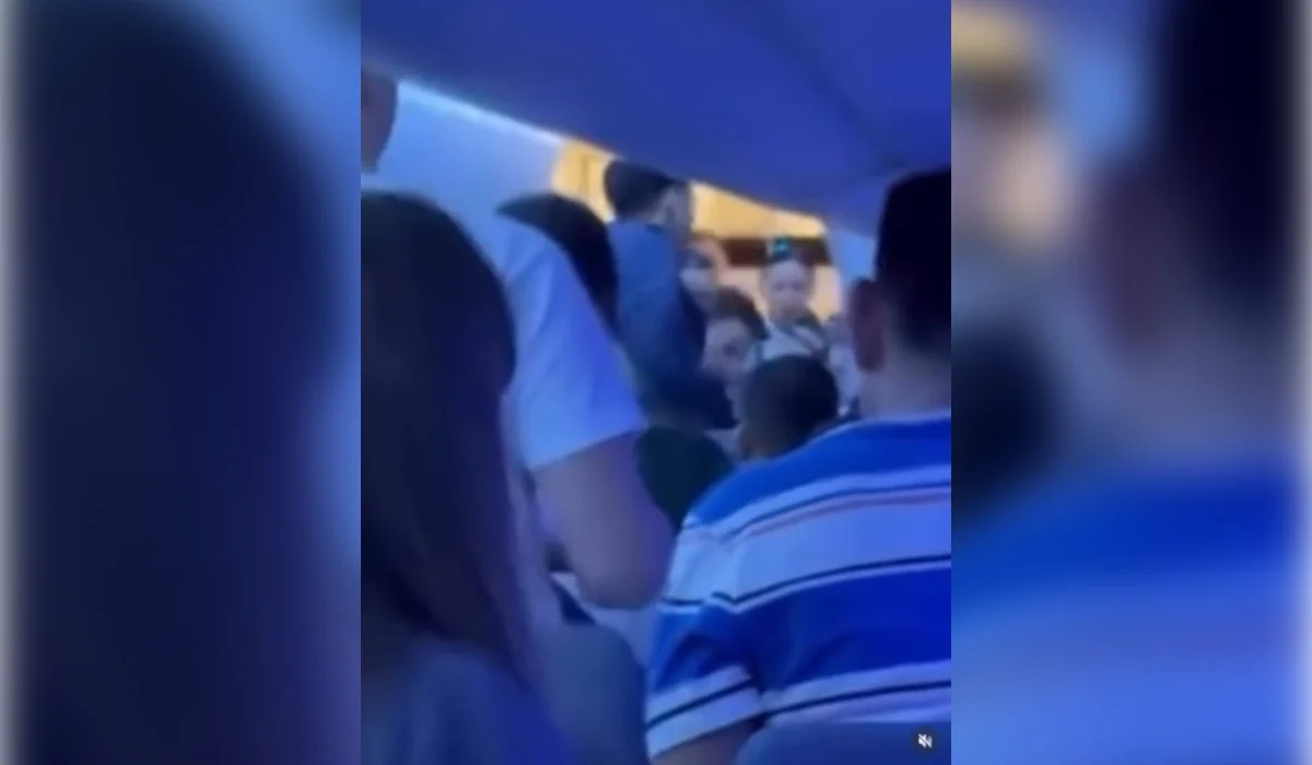 «Алматы-Бангкок» рейсінде екі шетелдік мас күйінде төбелескен (ВИДЕО)