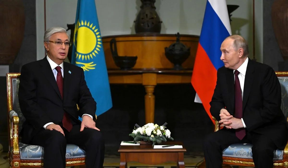 Тоқаев Санкт-Петербургте Владимир Путинмен кездесті