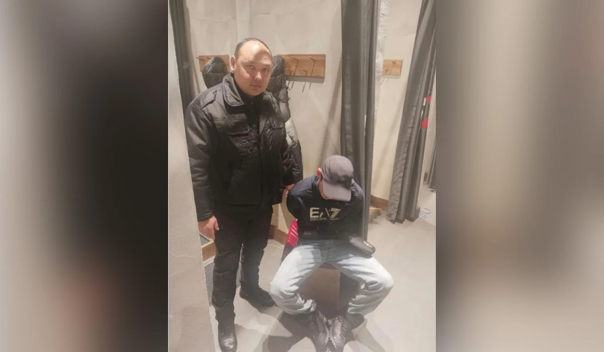 Алматыда Armani брендінің қымбат күртешесін ұрлаған ер адам ұсталды