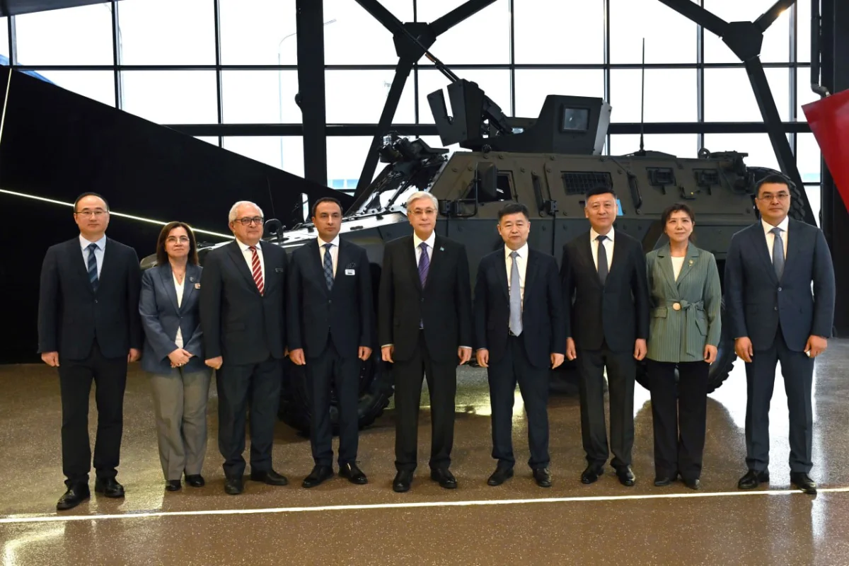 Тоқаев Астанадағы Besqaru зауытының жұмысымен танысты