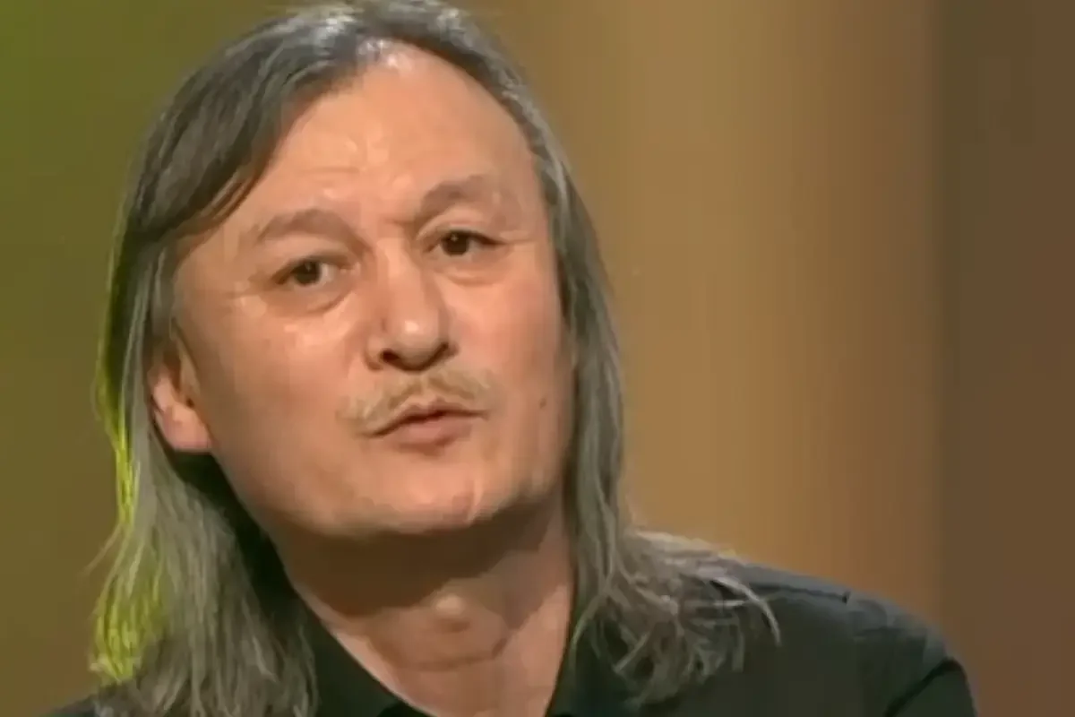 «Әнші емеспін»: Ұлықпан Жолдасов «Тамашадан» алдырып тастаған әні туралы айтты