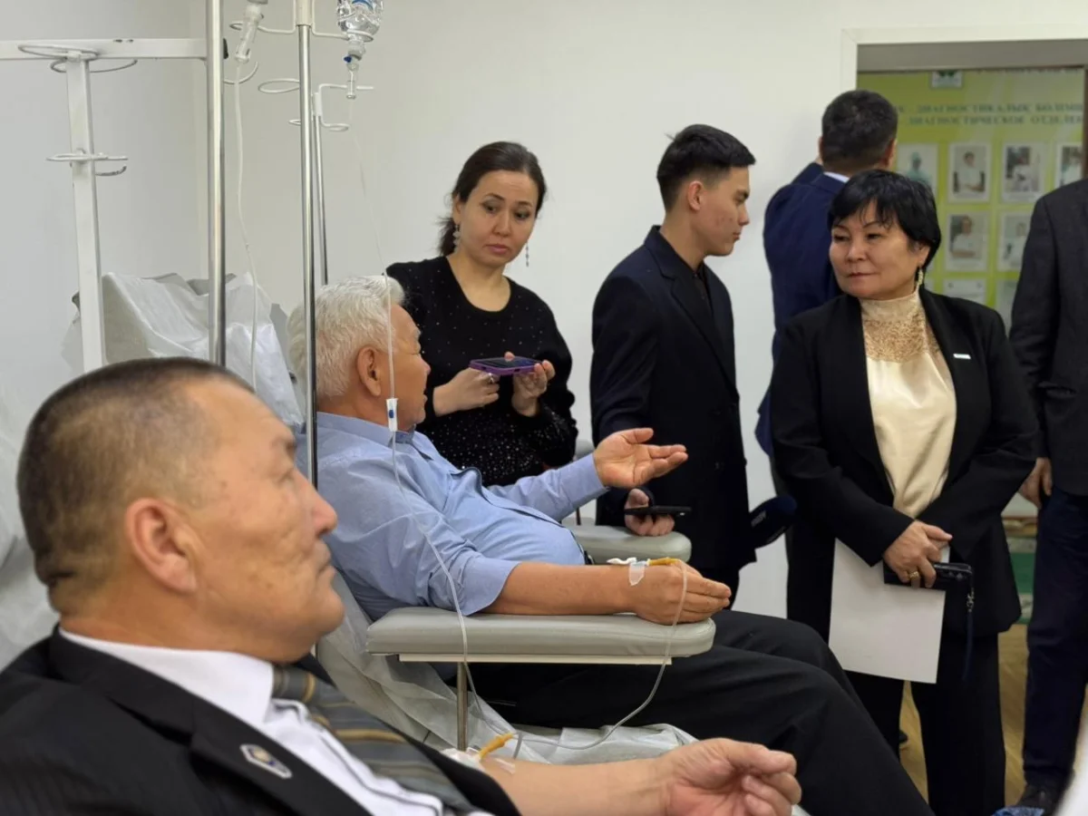 Мәжіліс депутаттары Астанадағы ардагерлерге арналған госпитальге барды