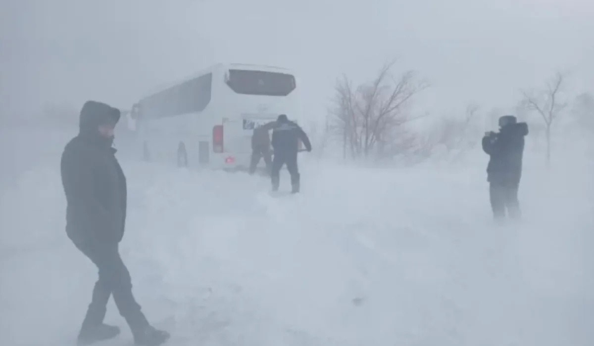 Ақмола облысында 46 жолаушысы бар автобус жолда қалып қойған
