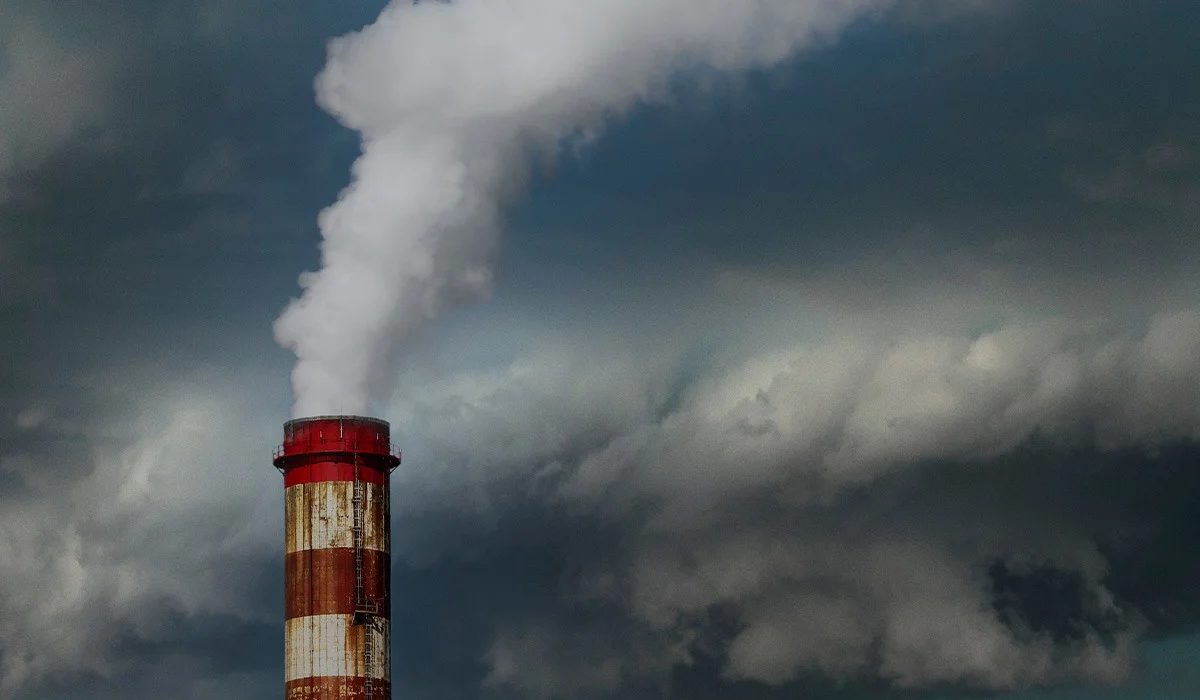 «Бір жылда ауаға 697 мың тонна зиянды зат тараған»: Павлодар облысы Қазақстандағы ең лас аймақ атанды