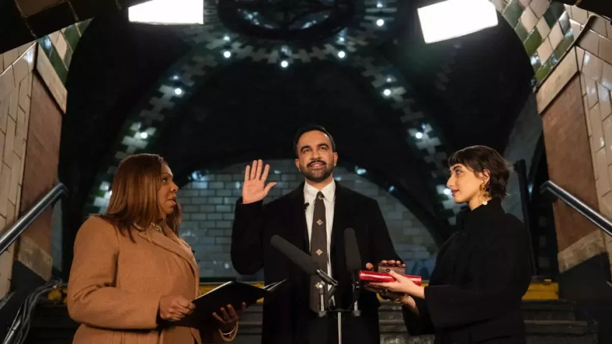 XVIII ғасырлық Құран Нью-Йорктың жаңа дәуірінің нышанына айналды