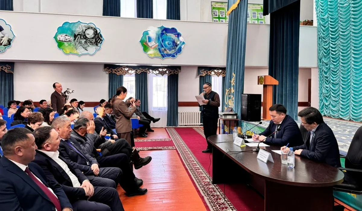 Мәжіліс депутаты Абай облысының ауылдарын аралады