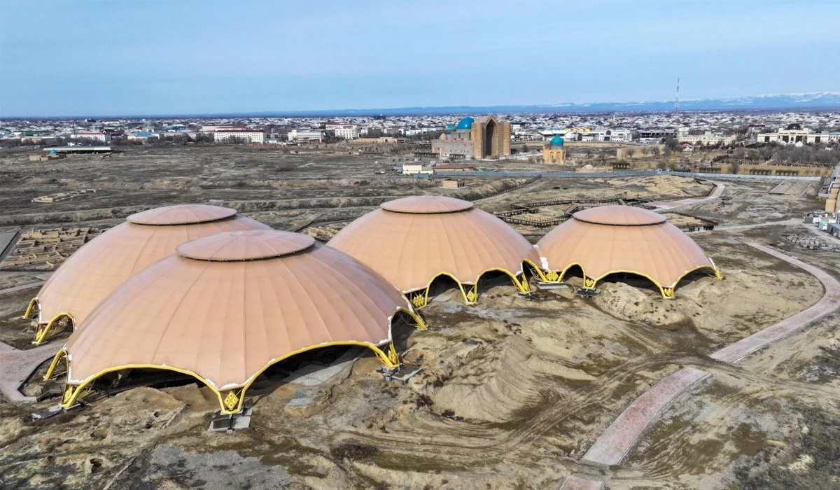 Түркістандағы Ясауи кесенесінің жанынан салынып жатқан «ерекше» саябақтың суреті тарады