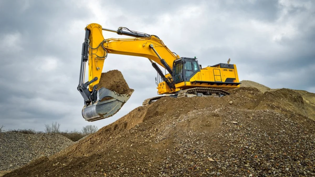Алматы облысында пайдалы қазбаларды заңсыз өндірген адамның экскаваторы тәркіленді