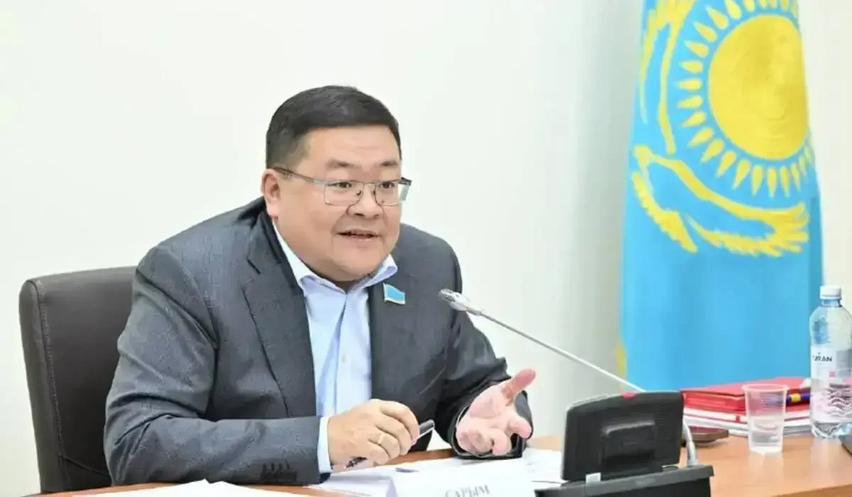 Депутат Құрылтайдың қызметі бір жарым есеге артатынын айтты