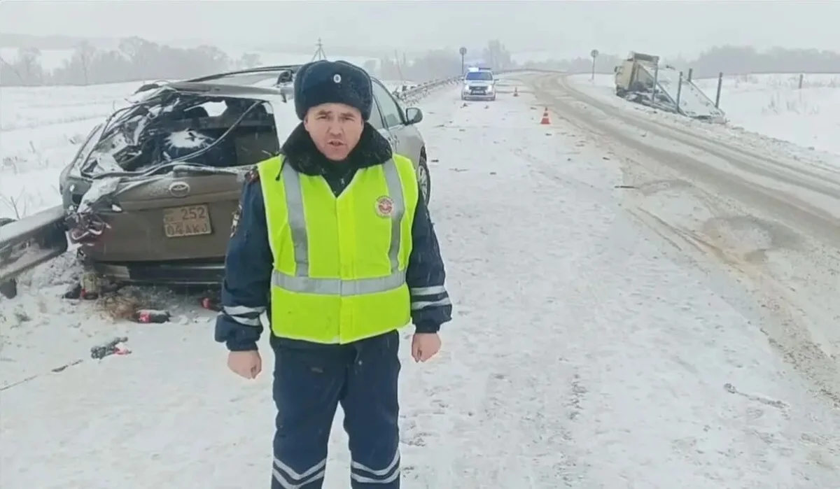 Ресейде қазақстандық нөмір таққан көлік жол апатына ұшырап, екі адам қаза болды