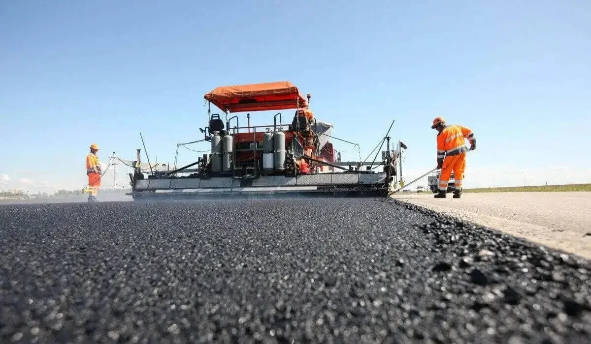 Тар жолдың тауқыметі артта қалмақ: Атырау – Доссор тасжолын кеңейту жұмысы биыл басталады