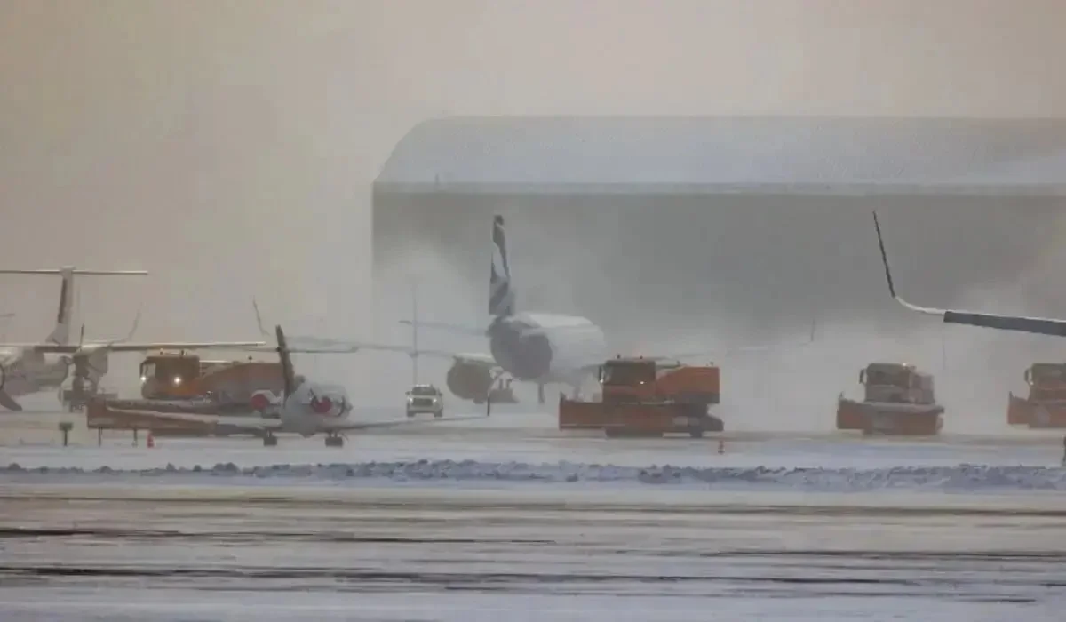 Астанада ауа райына байланысты рейстер кешігіп ұшып жатыр