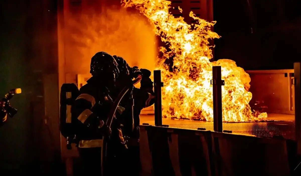 Алматы облысында жиһаз цехы өртенді