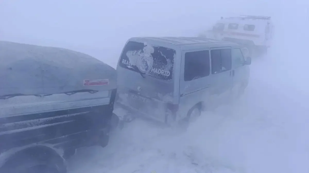 Қазақстанда 126 адам қар құрсауында қалды: олардың арасында 10 бала бар