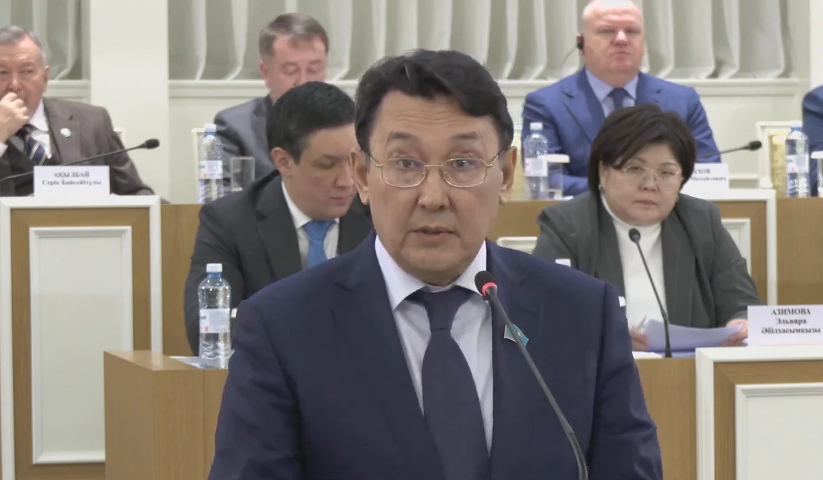 Қоршаған ортаны қорғауды Ата заң деңгейінде бекіту уақыт талабынан туындаған маңызды қадам – Байбеков