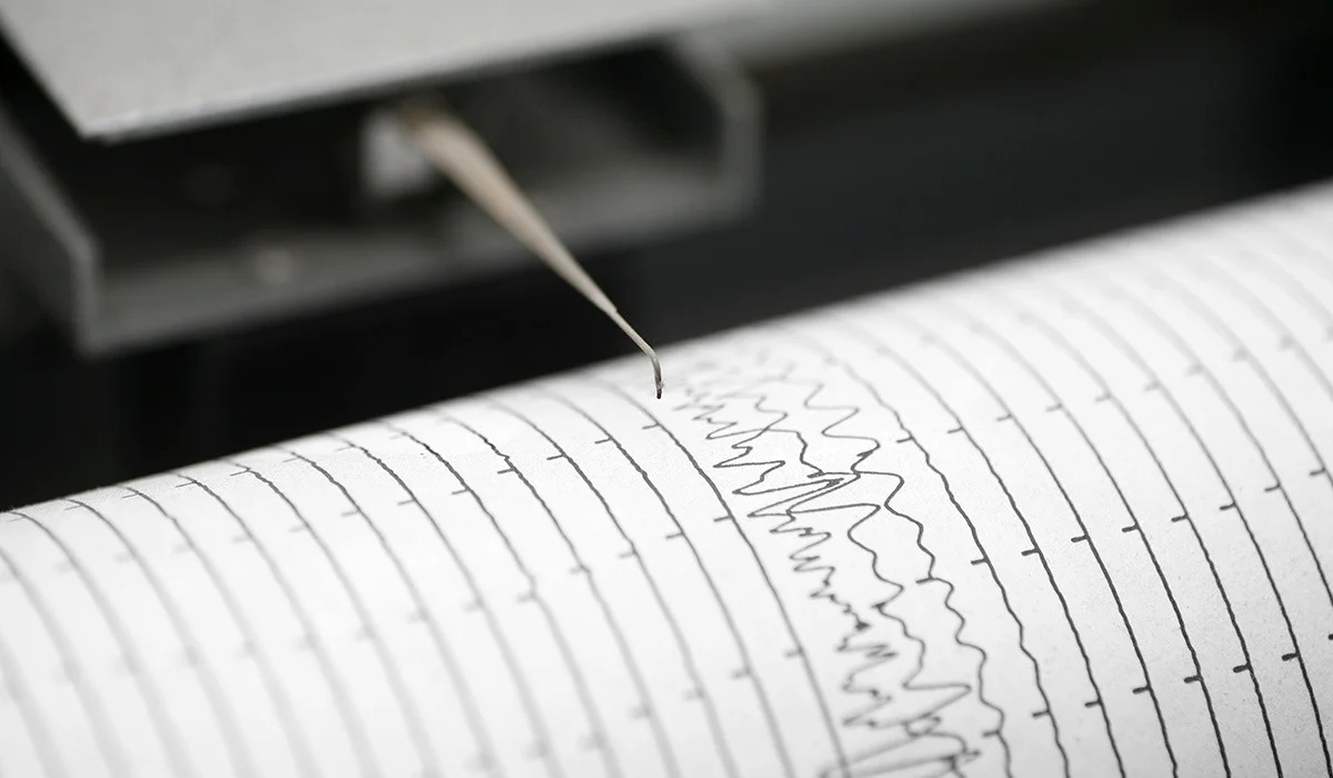 Жер дүмпуі жиі сезілетін Жетісу өңірінде неге ескерту жүйесі жоқ – министрлік жауабы