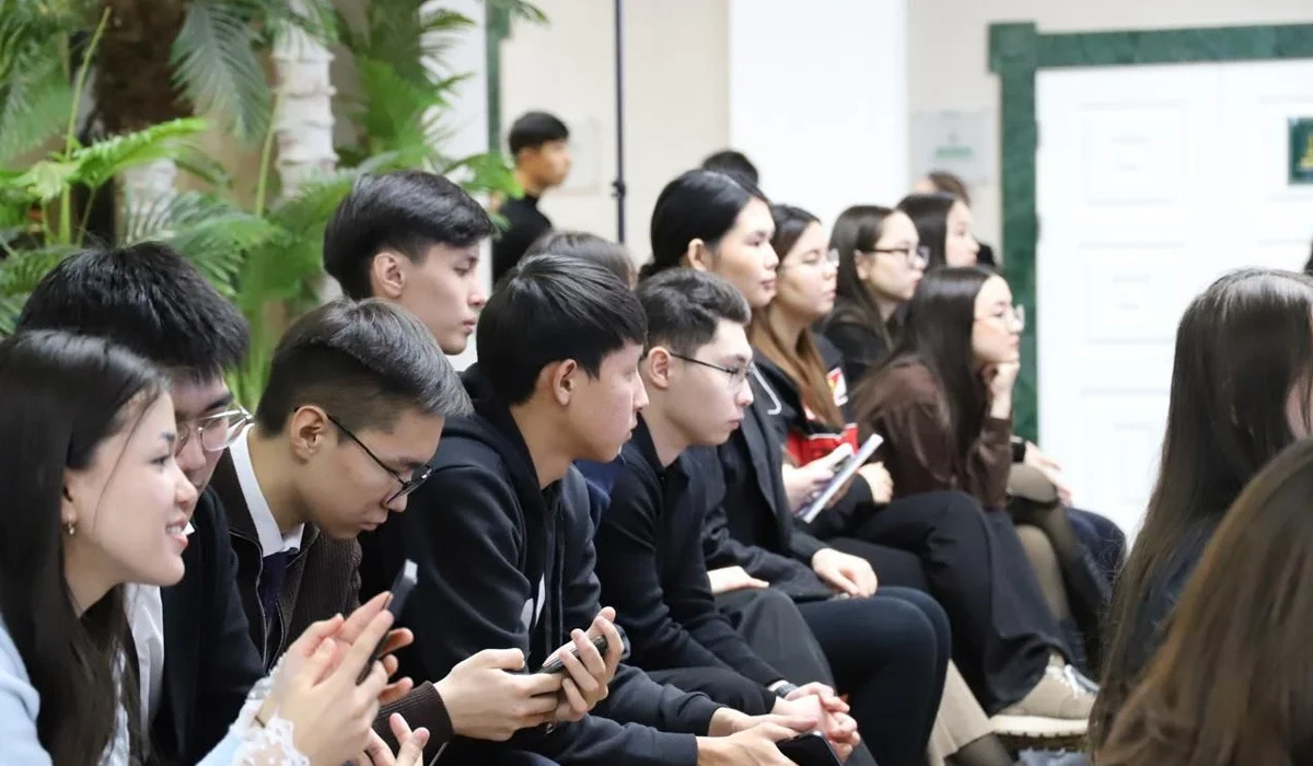 Студенттер қауымдастығы жаңа Конституцияны қолдады