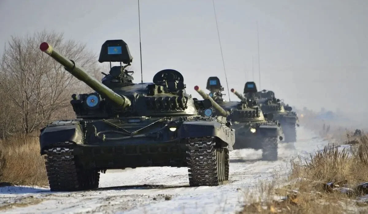 «Алматы, Қонаев, Талдықорған көшелеріне әскери техника шығады»: Қорғаныс министрлігі мәлімдеме жасады