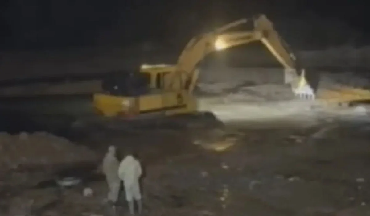 Шымкентте 2,7 млрд теңгеге салынған бетон бөгетті белгісіз біреулер бұзып кеткен