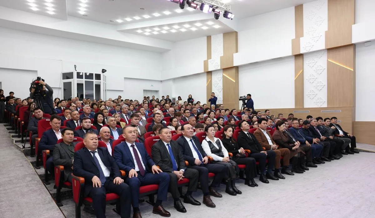 Қонаевта жаңа Конституция жобасы мен негізгі институционалдық өзгерістер талқыланды