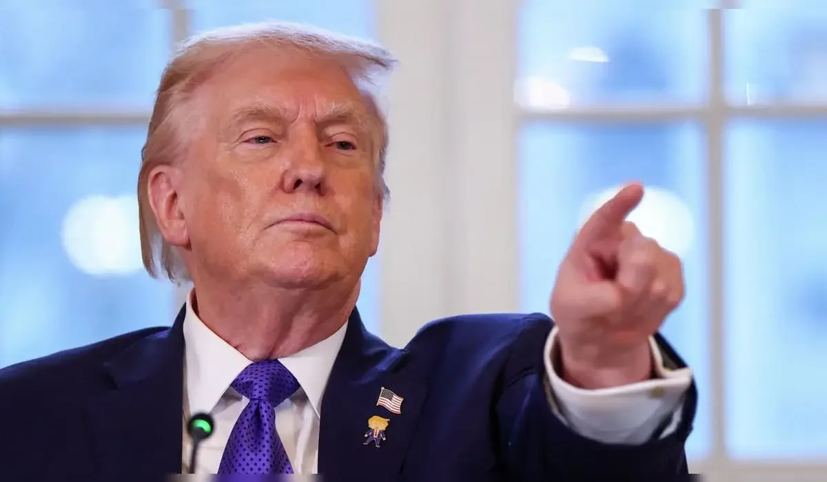 Дональд Трамп импорттық баж салығын 15 пайызға дейін көтерді