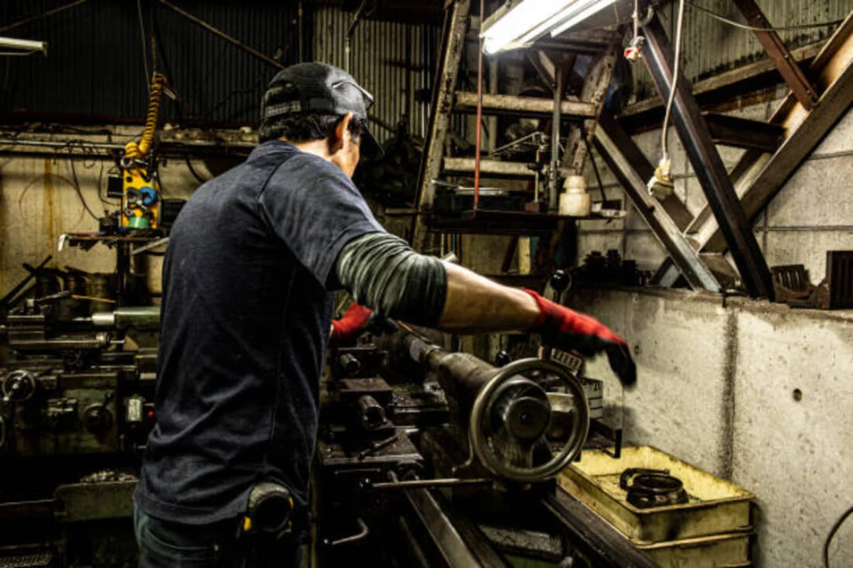 Өндірістегі қауіпсіздік тағы сынға түсті: СҚО-да жұмысшы ауыр халде ауруханаға жеткізілді