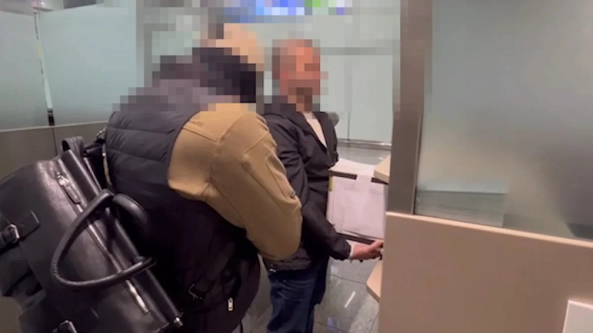 Шымкентте алаяқтық жасап, 95 млн теңгені қалтасына басқан ер адам Антальяға барып тығылған