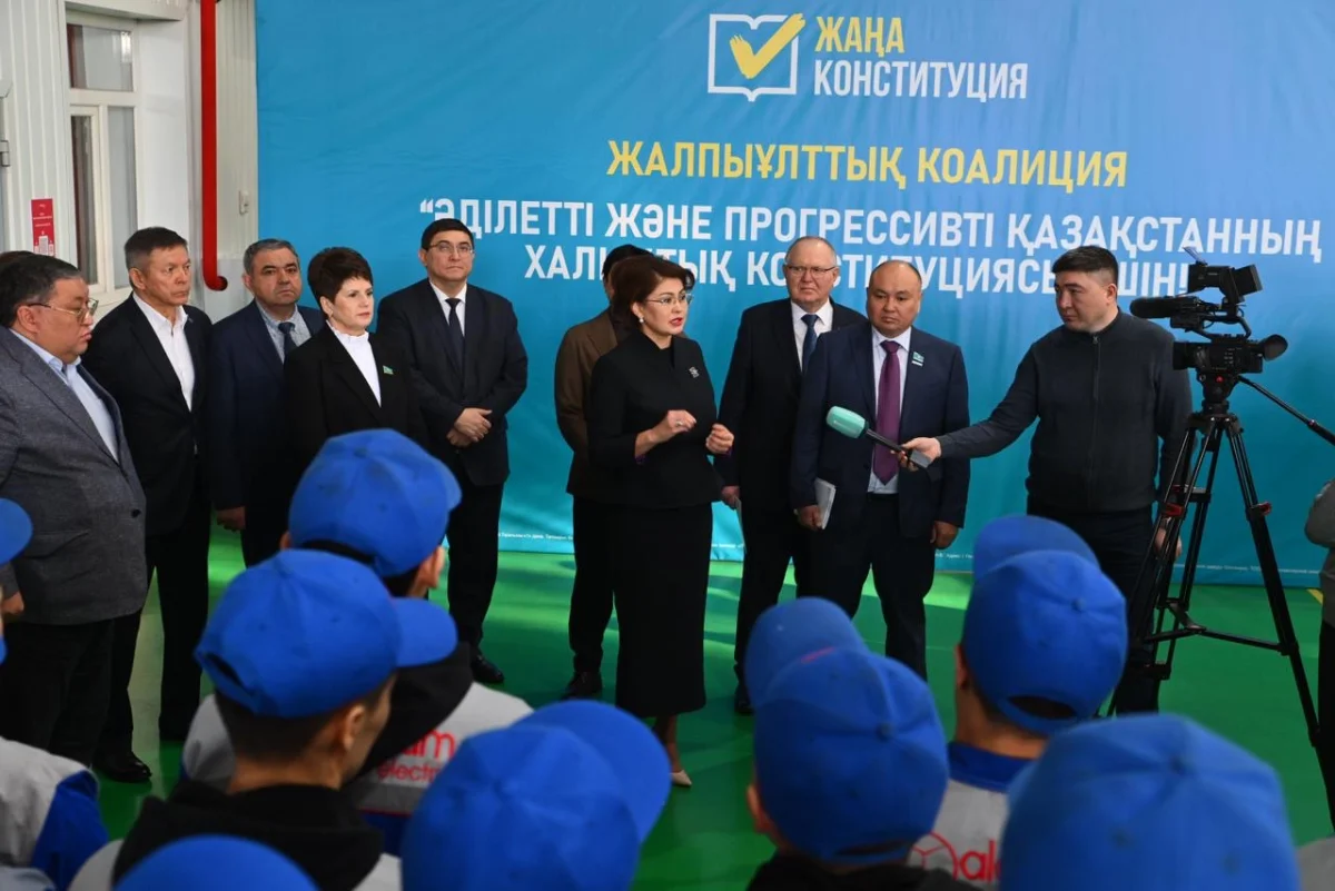 Жалпыұлттық коалиция мүшелері «Петропавл электротехникалық зауыты» еңбек ұжымымен кездесті