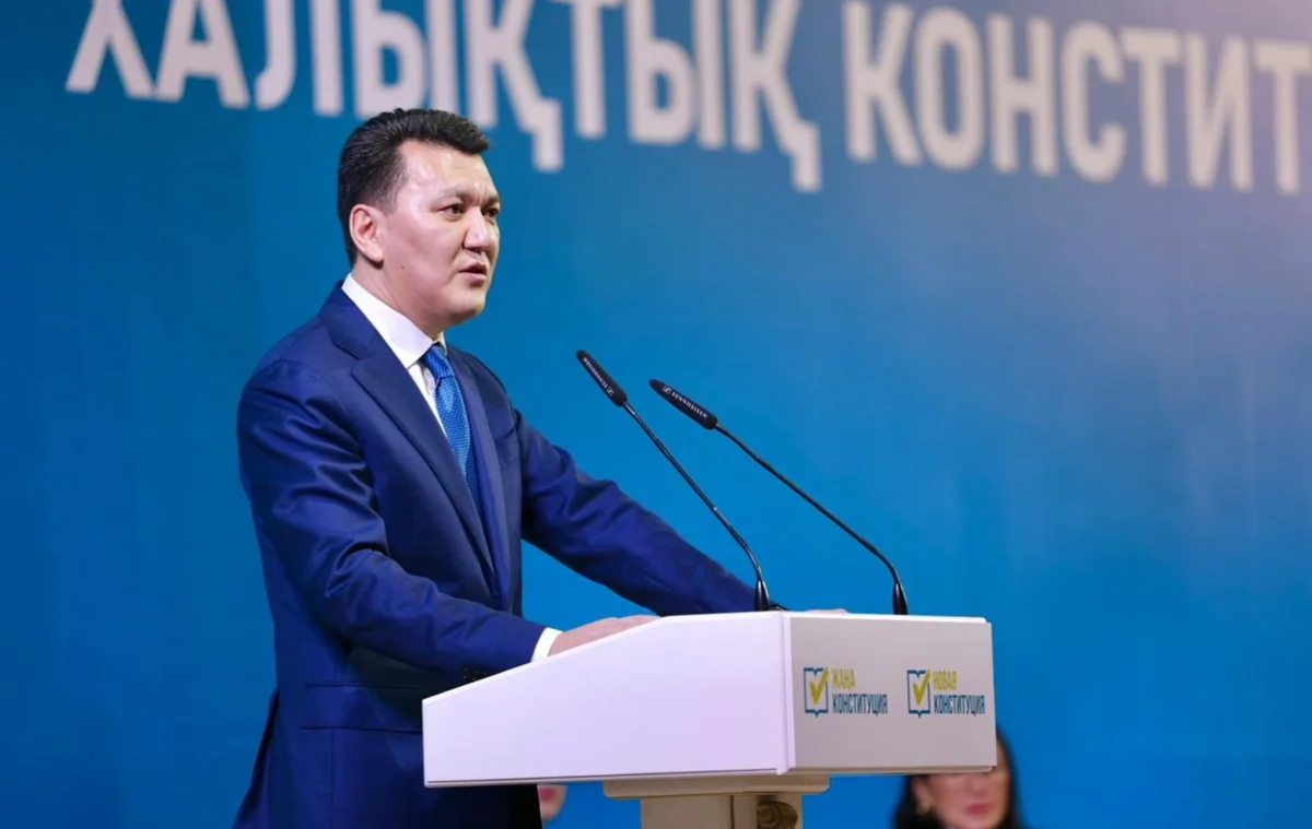 Ата Заңның архитекторы: Ерлан Қарин Президенттің жаңа Конституцияны әзірлеуге қалай қатысқаны жайында айтты