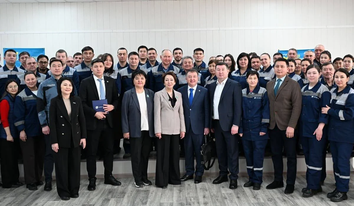 Ақтөбедегі ЖЭО қызметкерлері Жаңа Конституцияны қолдады