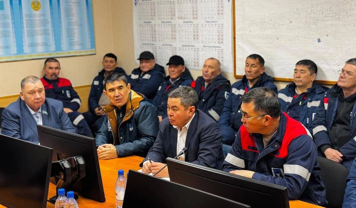 Маңғыстаулық Мұнайшылар жаңа Конституция жобасын талқыланды