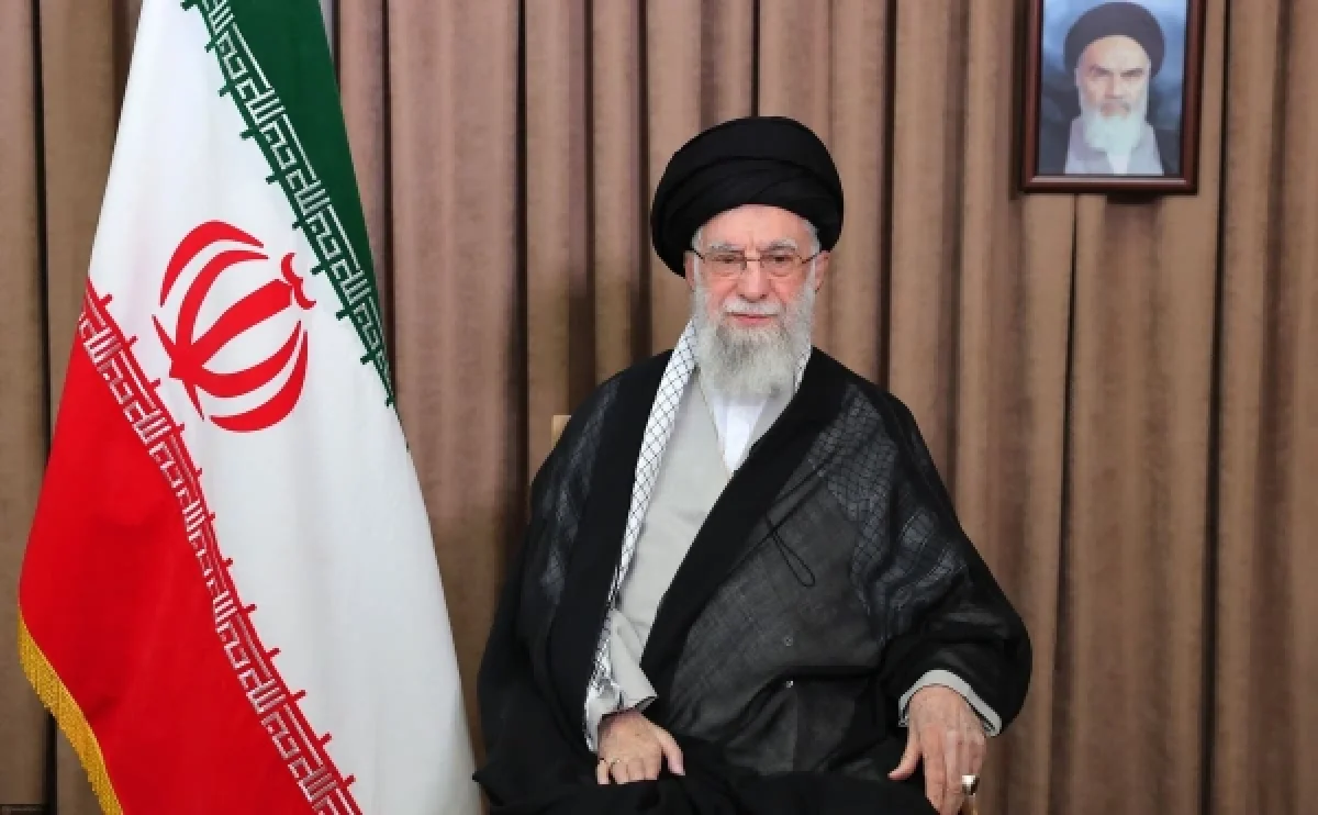 Ирандаға шабуыл: Әли Хаменейдің «көзі жойылды»