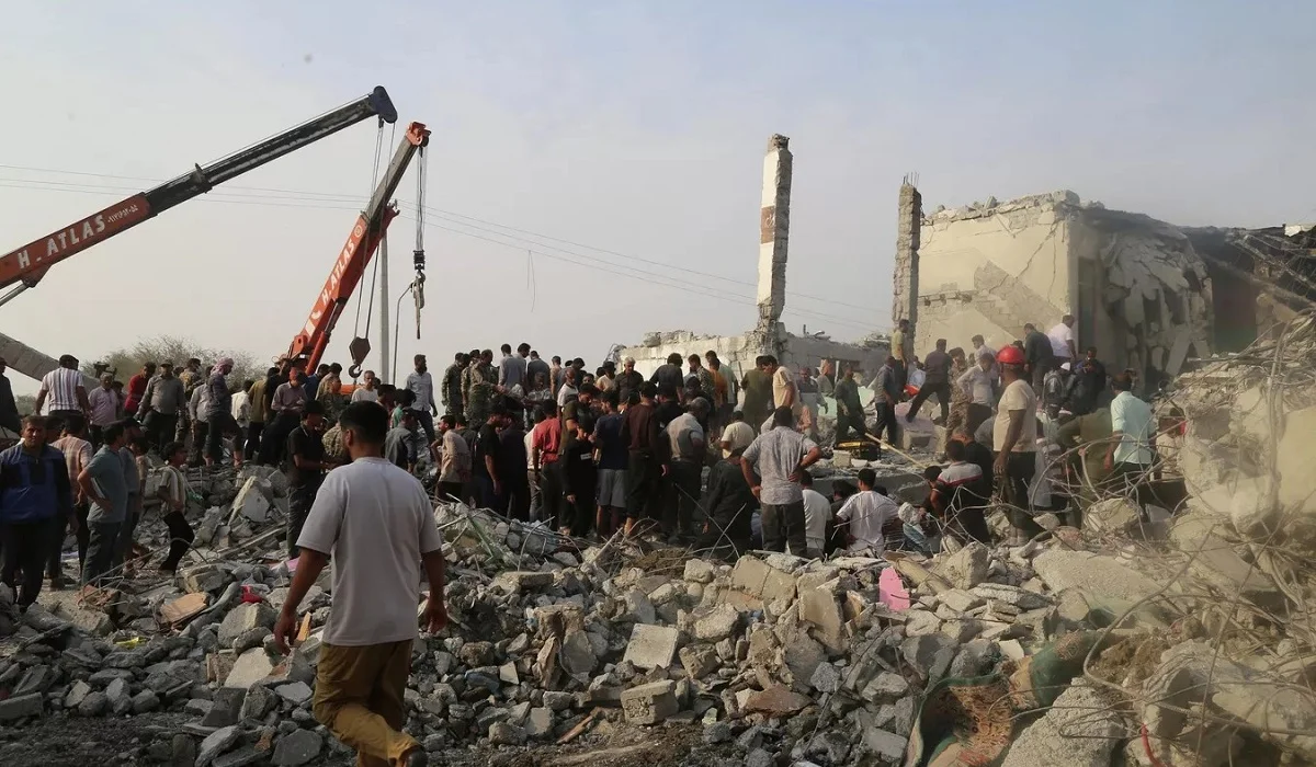 Иранда мектепке жасалған шабуыл: ҚР Ұлттық комиссия қаза болған балалардың туыстарына көңіл айтты