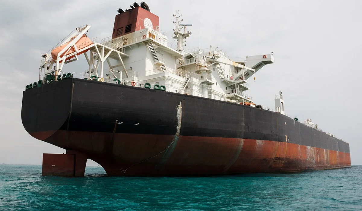 180-нен астам теңізші Ормуз бұғазынан шыға алмай қалды