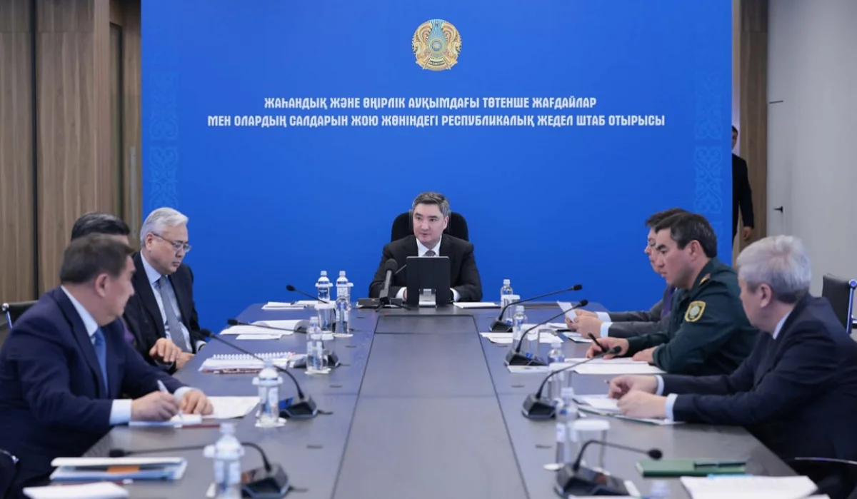 «Кез келген сценарийге дайын болуымыз керек»: Бектенов жедел штабтың отырысын өткізді