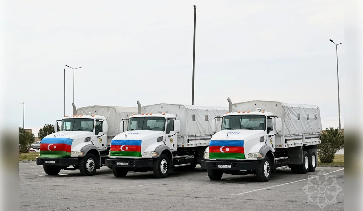 «10 тонна ұн, 6 тонна күріш»: Әзербайжан Иранға гуманитарлық көмек жіберді