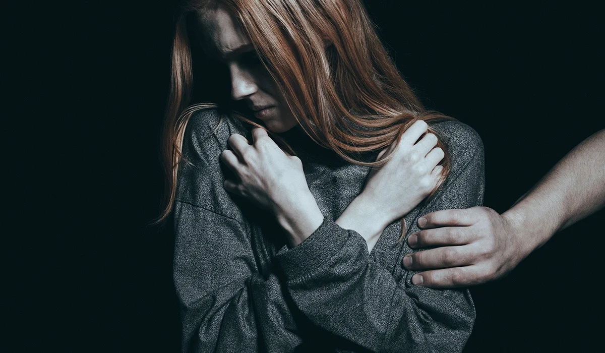 Әлемдік жұлдыздардың үйін сатумен айналысқан: ағайынды риэлторлар жылдар бойы әйелдерге айуандық жасаған