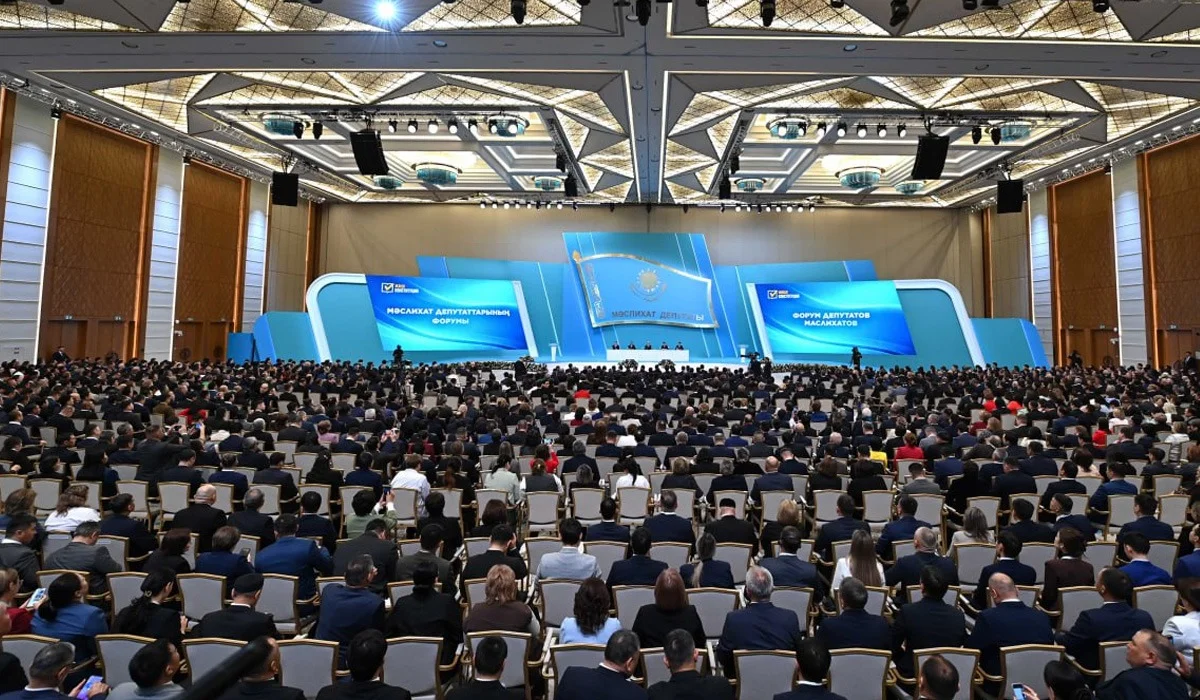 Екі мыңға жуық депутат халықтың мұң-мұқтажын жақсы біледі – Тоқаев