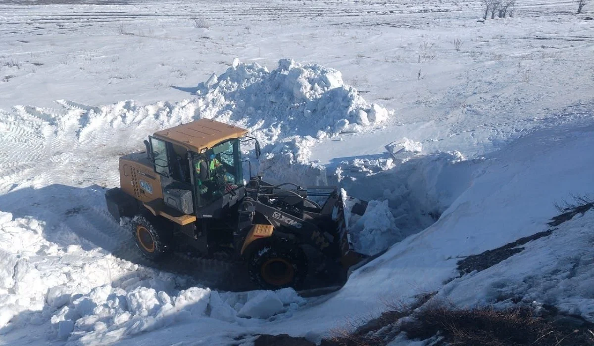 Қазақстанның тасжолдары мен әуежайлары көктемгі су тасқынына дайын ба: министрлік шұғыл жиын өткізді