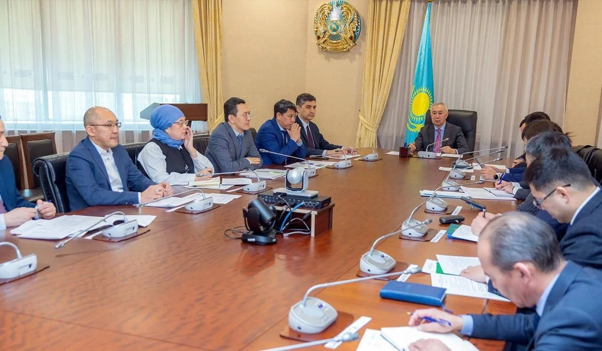 Үкімет алма және алмұрттан алынатын шараптың салығын талқылады